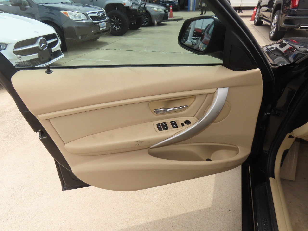 2015 BMW 3-Series photo 23 of 30