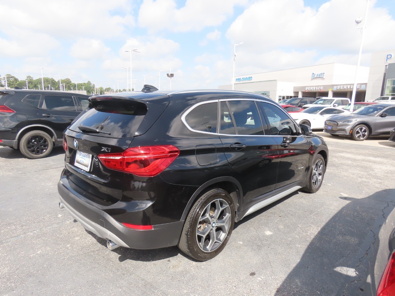 2018 BMW X1 photo 10 of 31