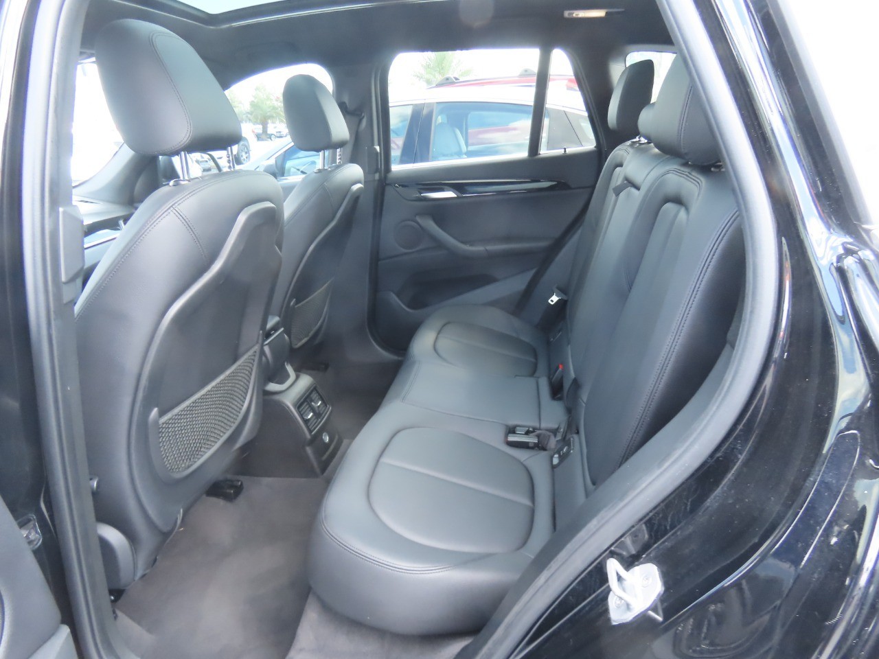 2018 BMW X1 photo 20 of 31