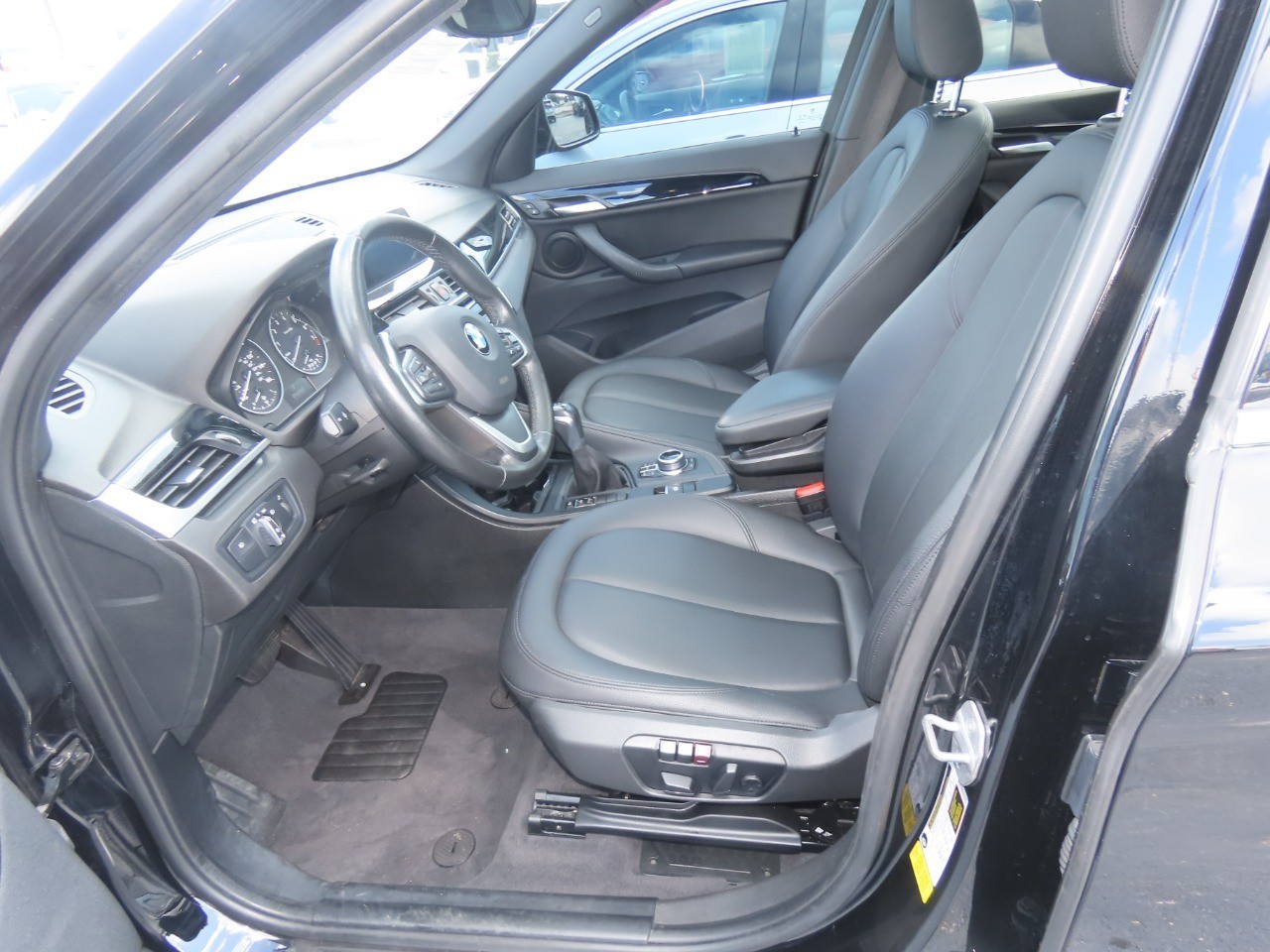 2018 BMW X1 photo 25 of 31