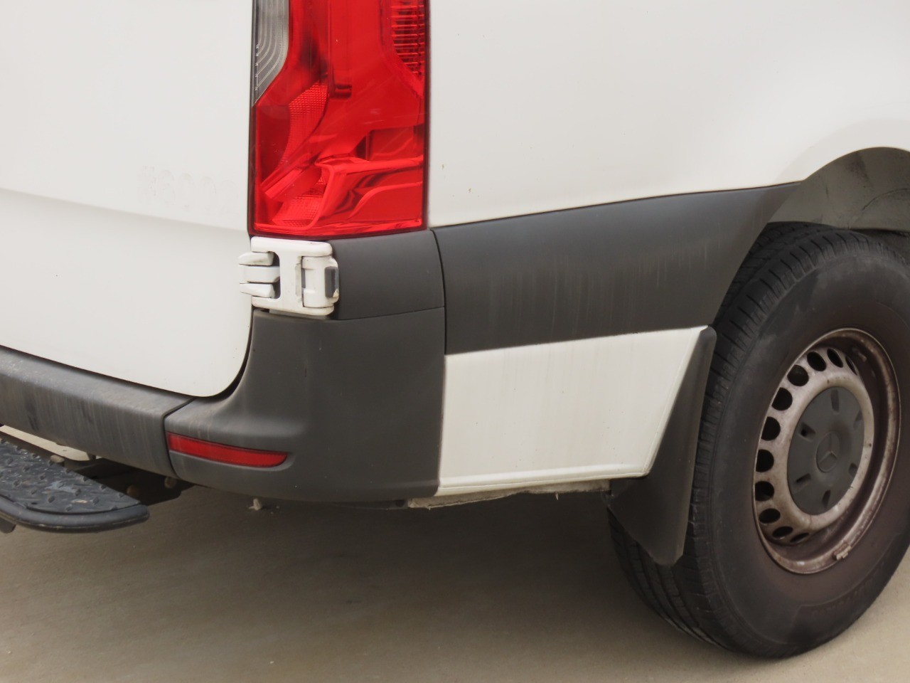 2019 Mercedes-Benz Sprinter Cargo Van - 11