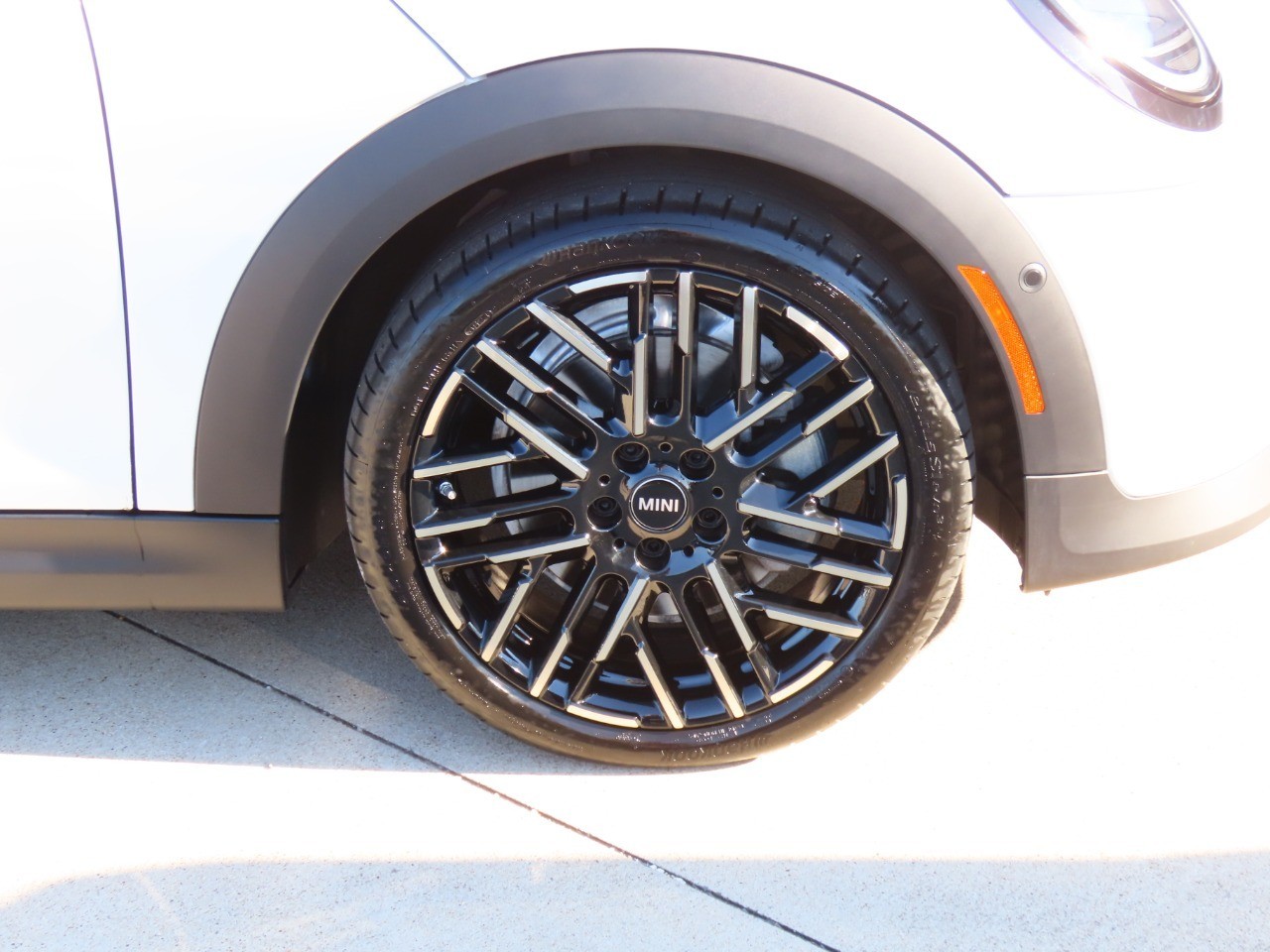 used 2025 MINI Hardtop 2 Door car, priced at $29,999