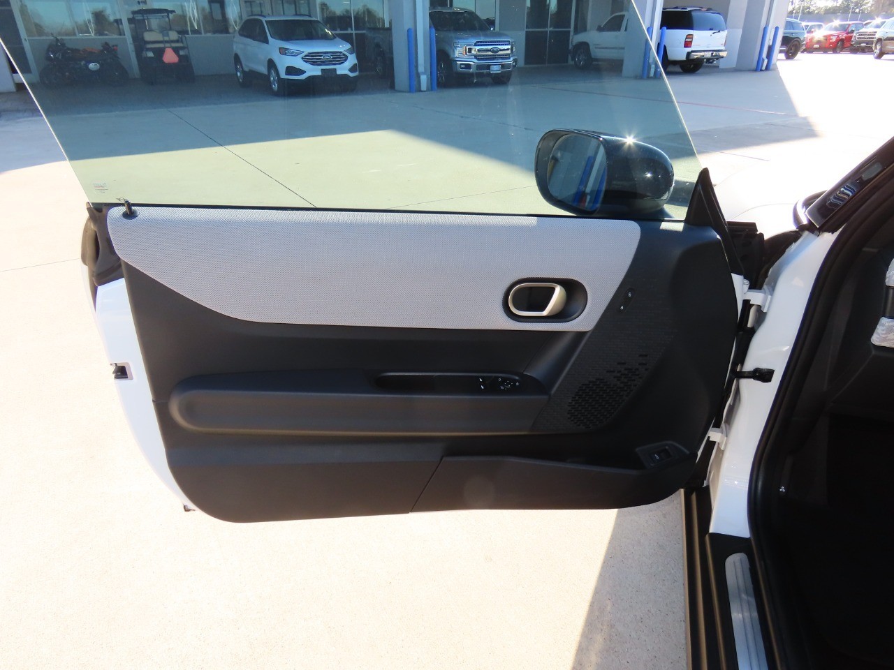 used 2025 MINI Hardtop 2 Door car, priced at $29,999