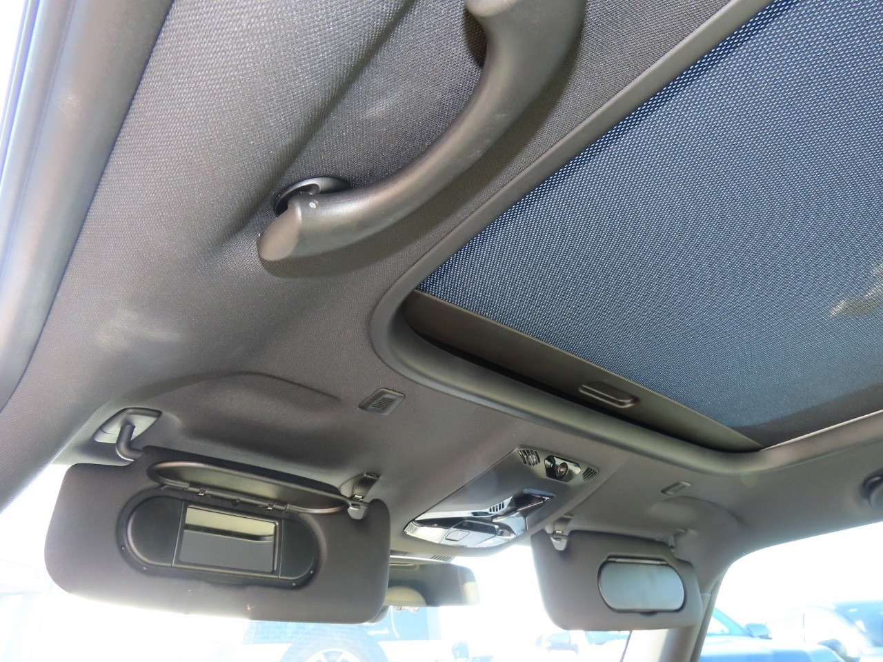 used 2025 MINI Hardtop 2 Door car, priced at $29,999