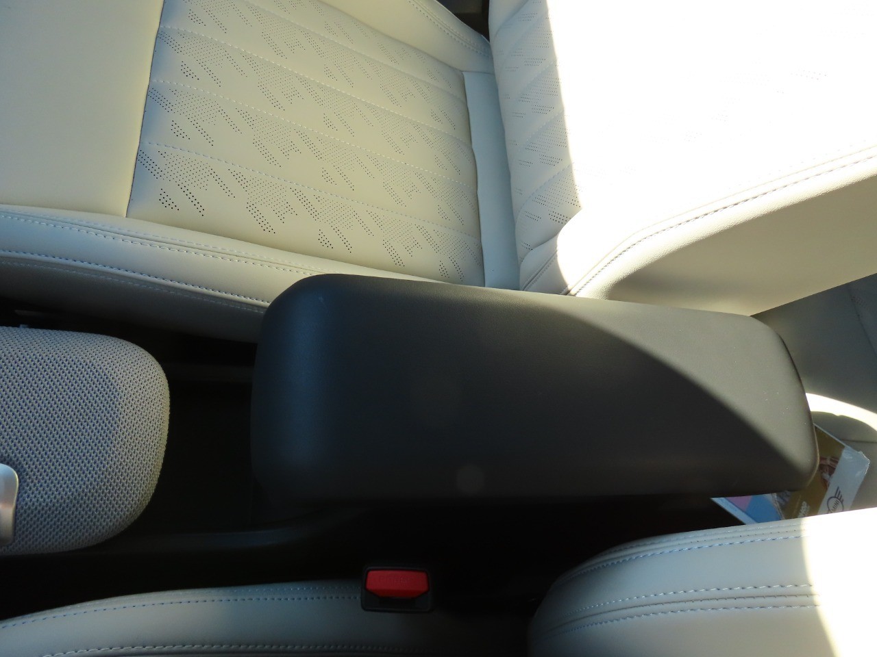 used 2025 MINI Hardtop 2 Door car, priced at $29,999