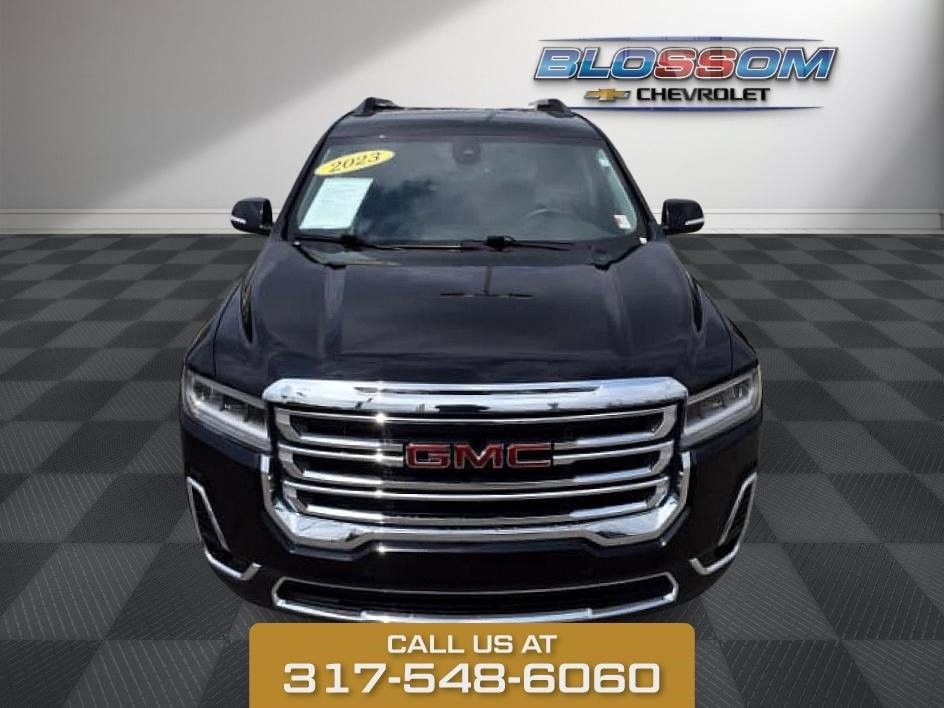 2023 GMC Acadia SLT photo