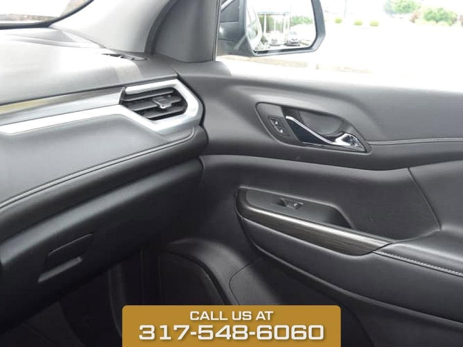 2023 GMC Acadia SLT photo