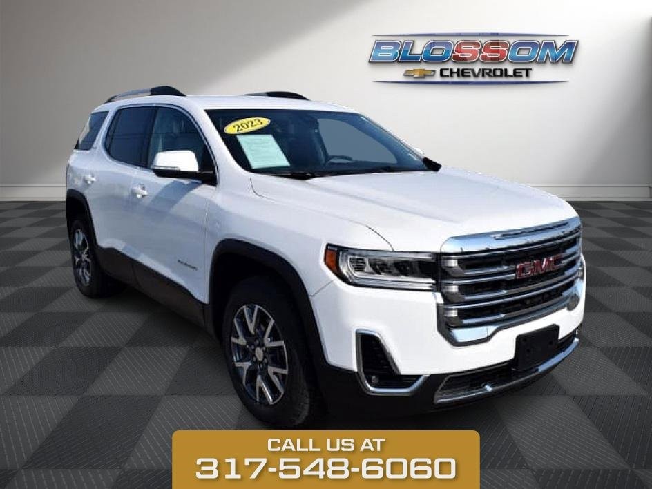 2023 GMC Acadia SLT photo