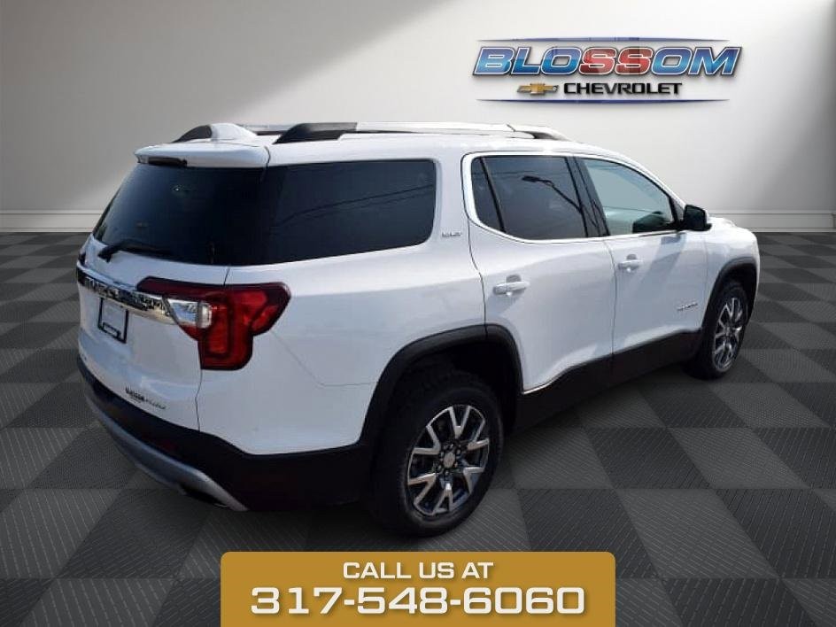 2023 GMC Acadia SLT photo