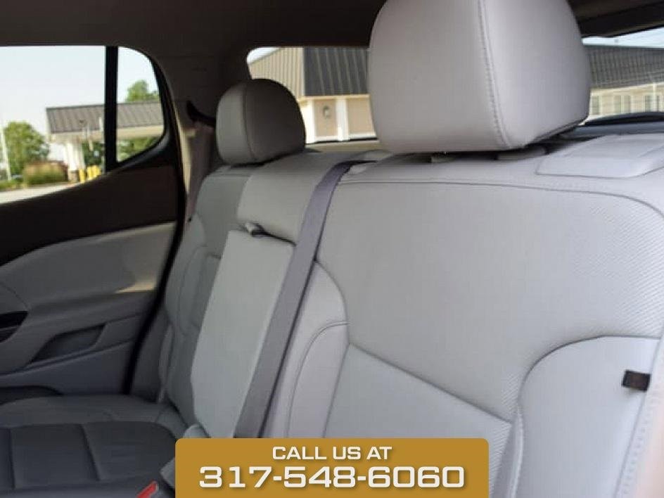 2023 GMC Acadia SLT photo