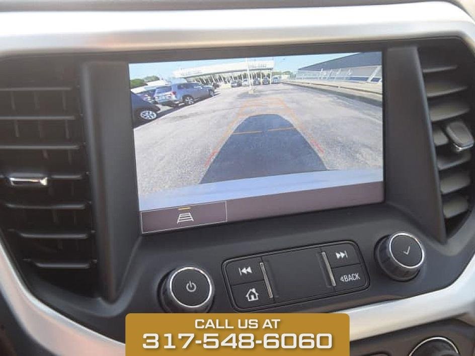 2023 GMC Acadia SLT photo