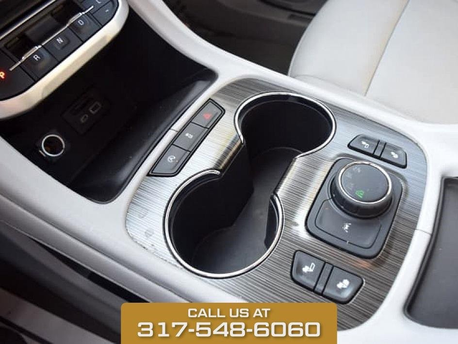 2023 GMC Acadia SLT photo