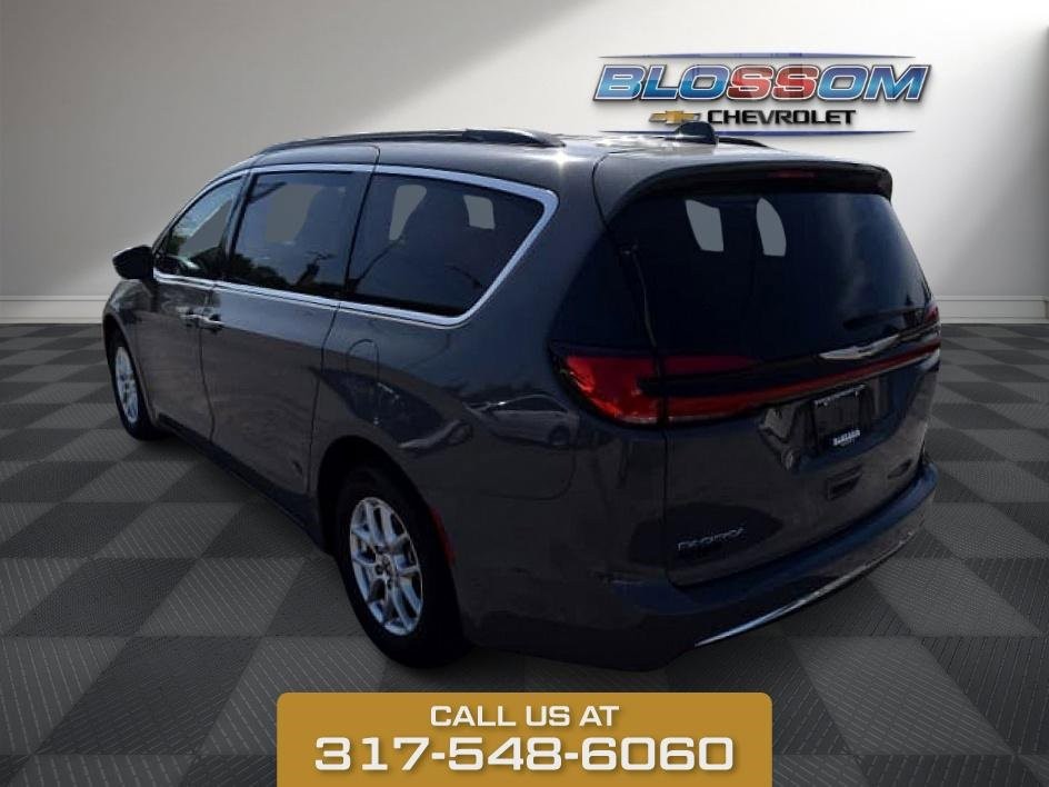 2022 Chrysler Pacifica Touring L photo