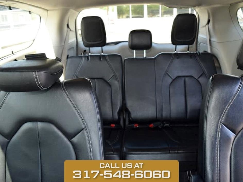 2022 Chrysler Pacifica Touring L photo