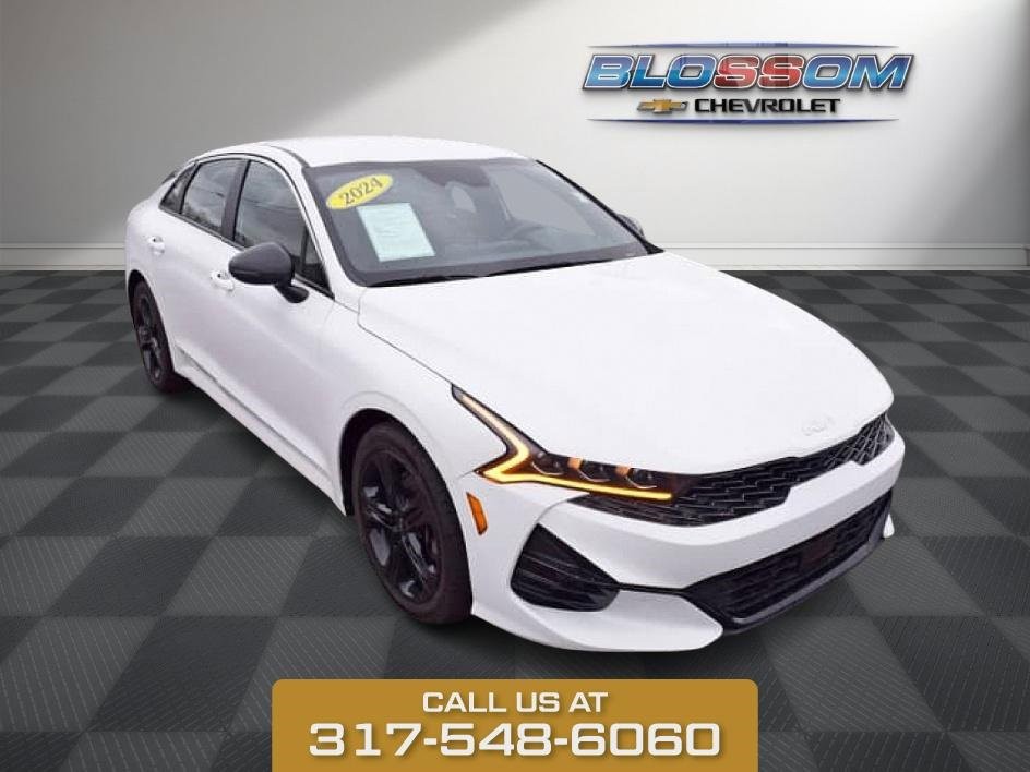 2024 Kia K5 GT-Line photo