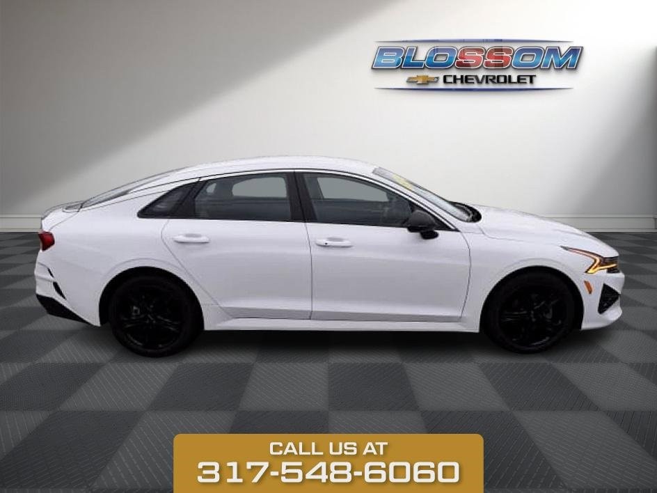 2024 Kia K5 GT-Line photo