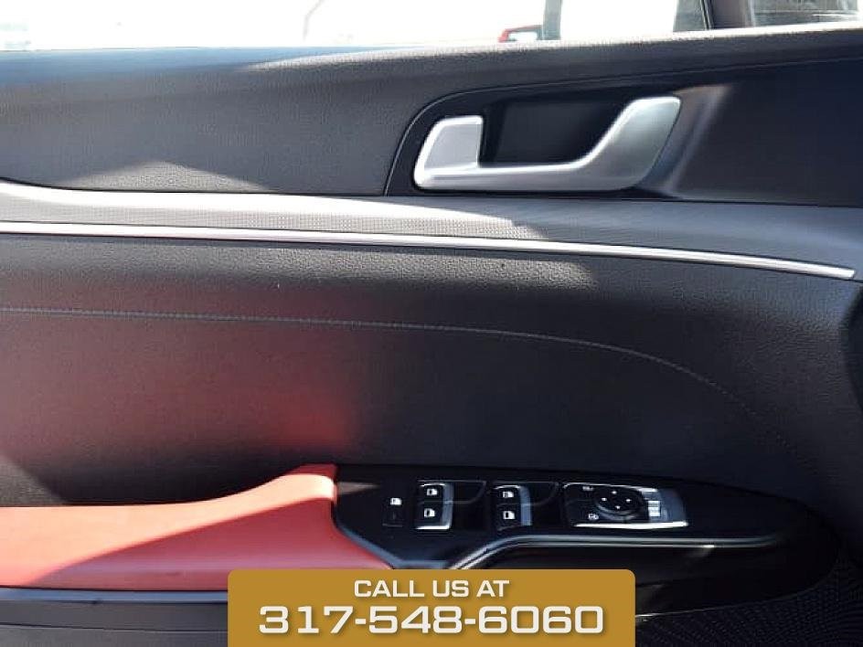2024 Kia K5 GT-Line photo
