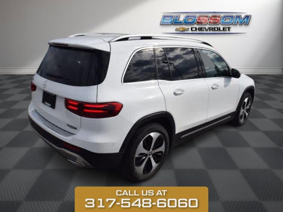 2024 Mercedes-Benz GLB  250 photo