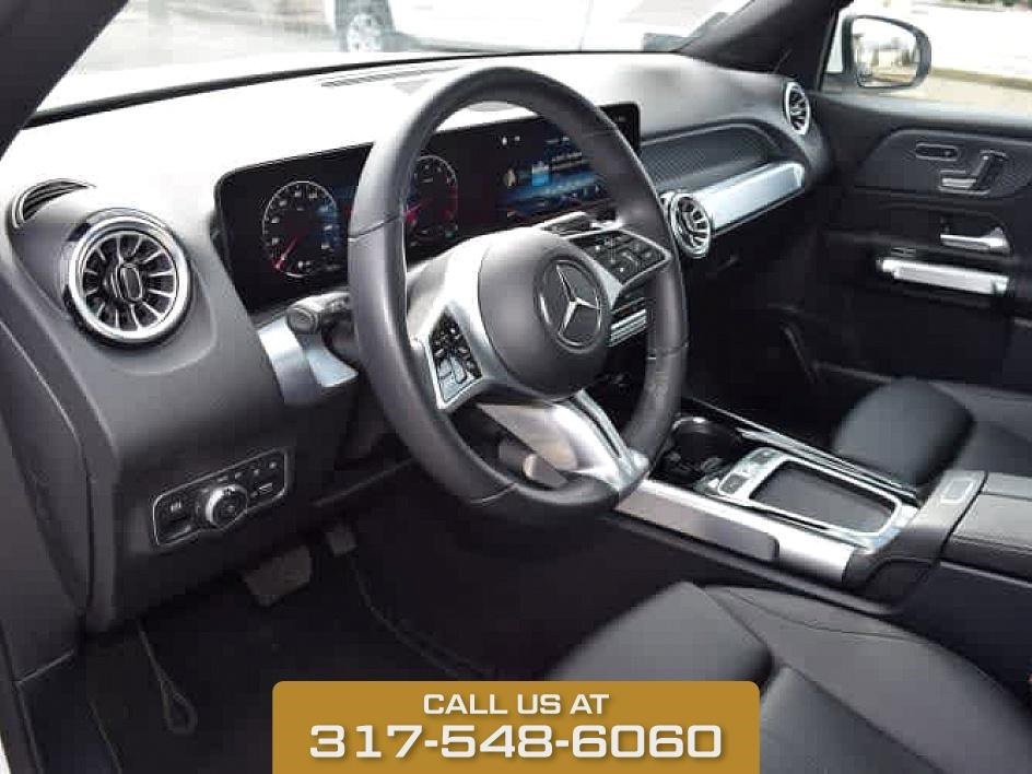 2024 Mercedes-Benz GLB  250 photo