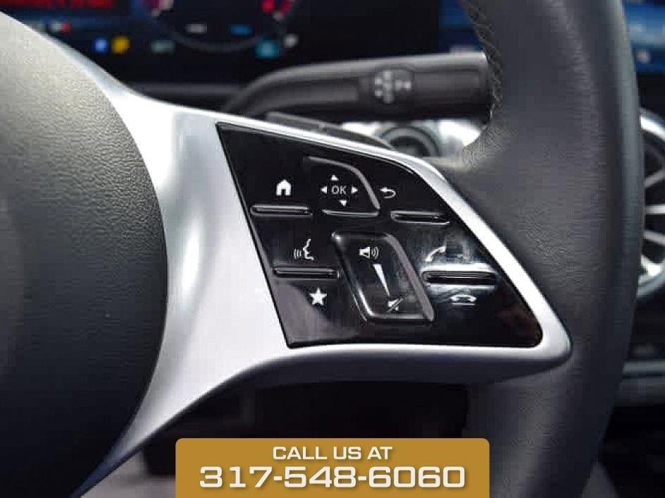 2024 Mercedes-Benz GLB  250 photo