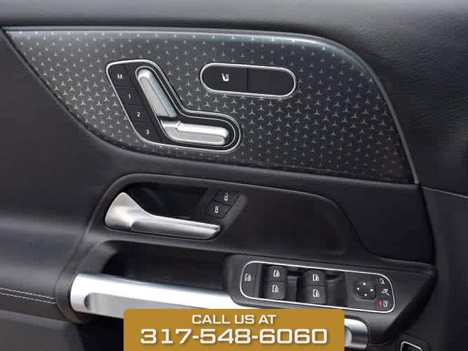2024 Mercedes-Benz GLB  250 photo