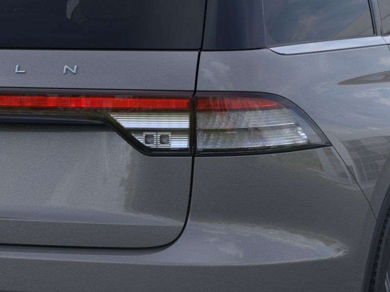 2025 Lincoln Aviator Premiere RWD photo