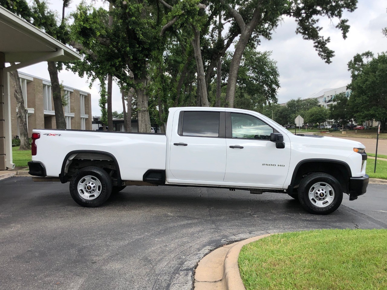 2023 Chevrolet Silverado 2500HD 4WD Crew Cab 172 Work Truck photo