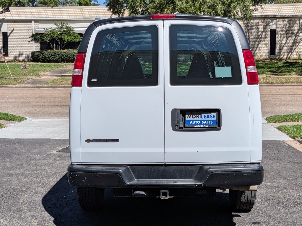 View vehicle photo 6