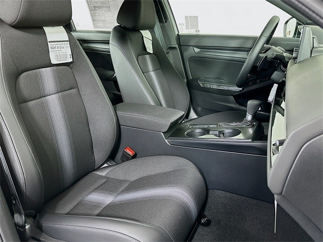 2025 Honda Civic Sport photo