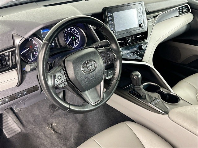 2023 Toyota Camry SE photo