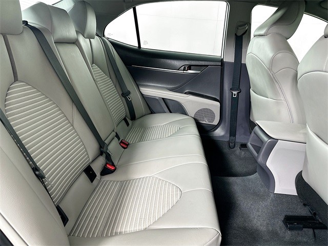 2023 Toyota Camry SE photo