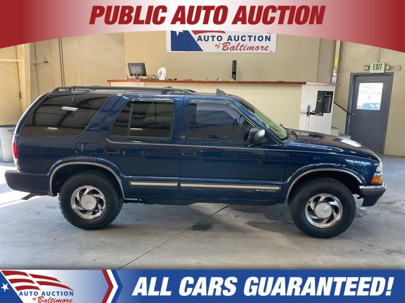 Blue 2000 Chevrolet Blazer LT 4-Door 4WD SUV / Crossover Four-Wheel Drive Automatic