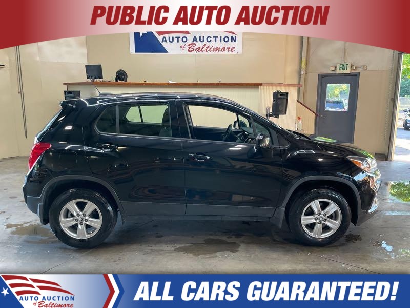 Black (BLK) 2019 Chevrolet Trax SUV / Crossover All-Wheel Drive Automatic