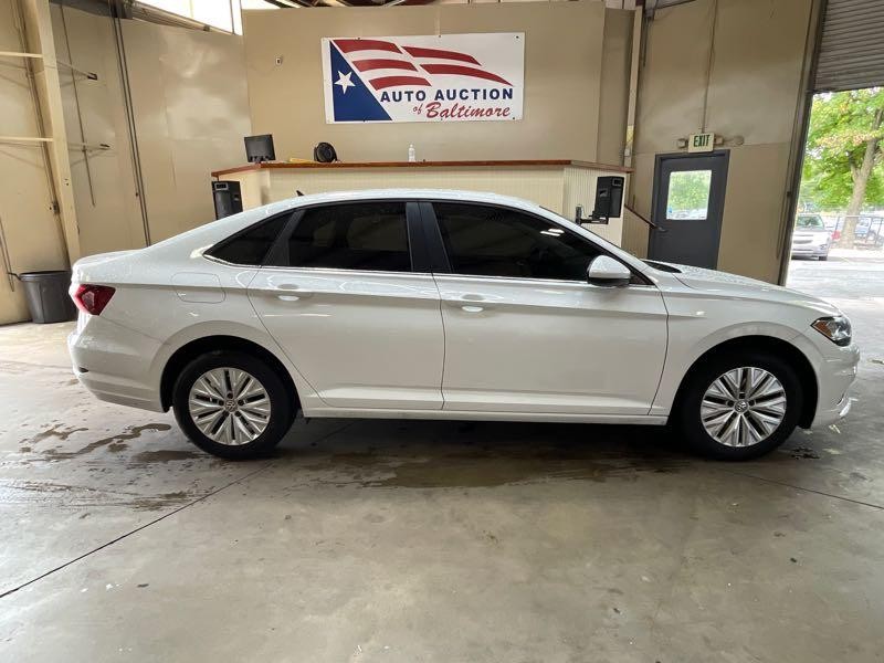 WHT 2020 Volkswagen Jetta Sedan  Automatic