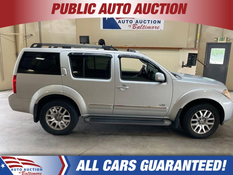SLV 2008 Nissan Pathfinder SUV / Crossover Four-Wheel Drive Automatic