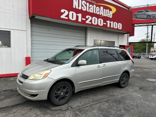 2005 Toyota Sienna XLE