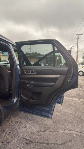 2018 Ford Explorer XLT Sport Utility 4D photo