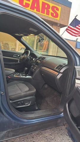 2018 Ford Explorer XLT Sport Utility 4D photo