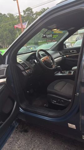 2018 Ford Explorer XLT Sport Utility 4D photo