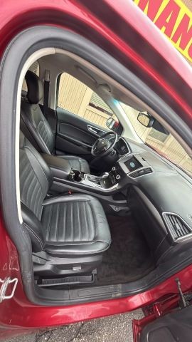 2018 Ford Edge SEL Sport Utility 4D photo