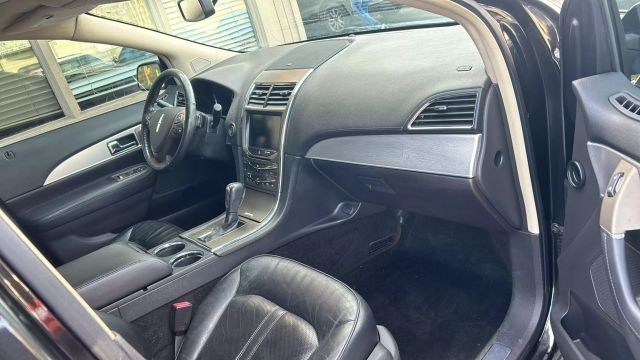 2013 Lincoln MKX photo