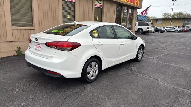 2018 Kia Forte LX Sedan 4D photo