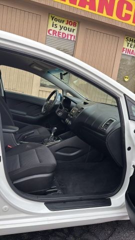 2018 Kia Forte LX Sedan 4D photo