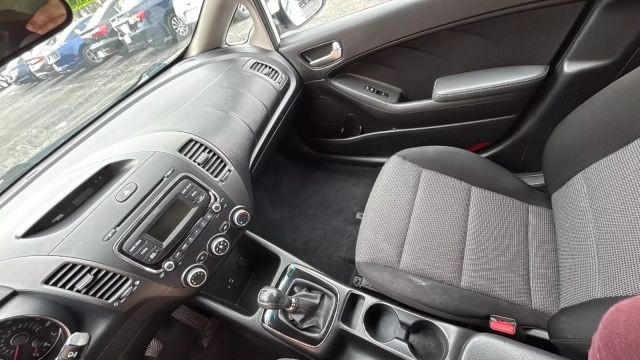 2018 Kia Forte LX Sedan 4D photo
