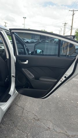 2018 Kia Forte LX Sedan 4D photo
