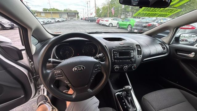 2018 Kia Forte LX Sedan 4D photo