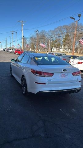 2020 Kia Optima LX Sedan 4D photo
