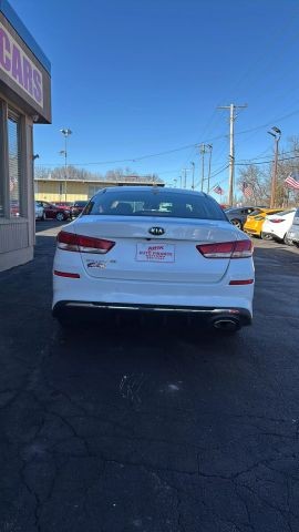 2020 Kia Optima LX Sedan 4D photo