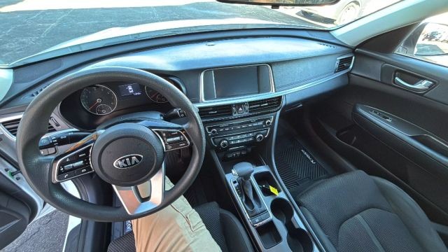 2020 Kia Optima LX Sedan 4D photo