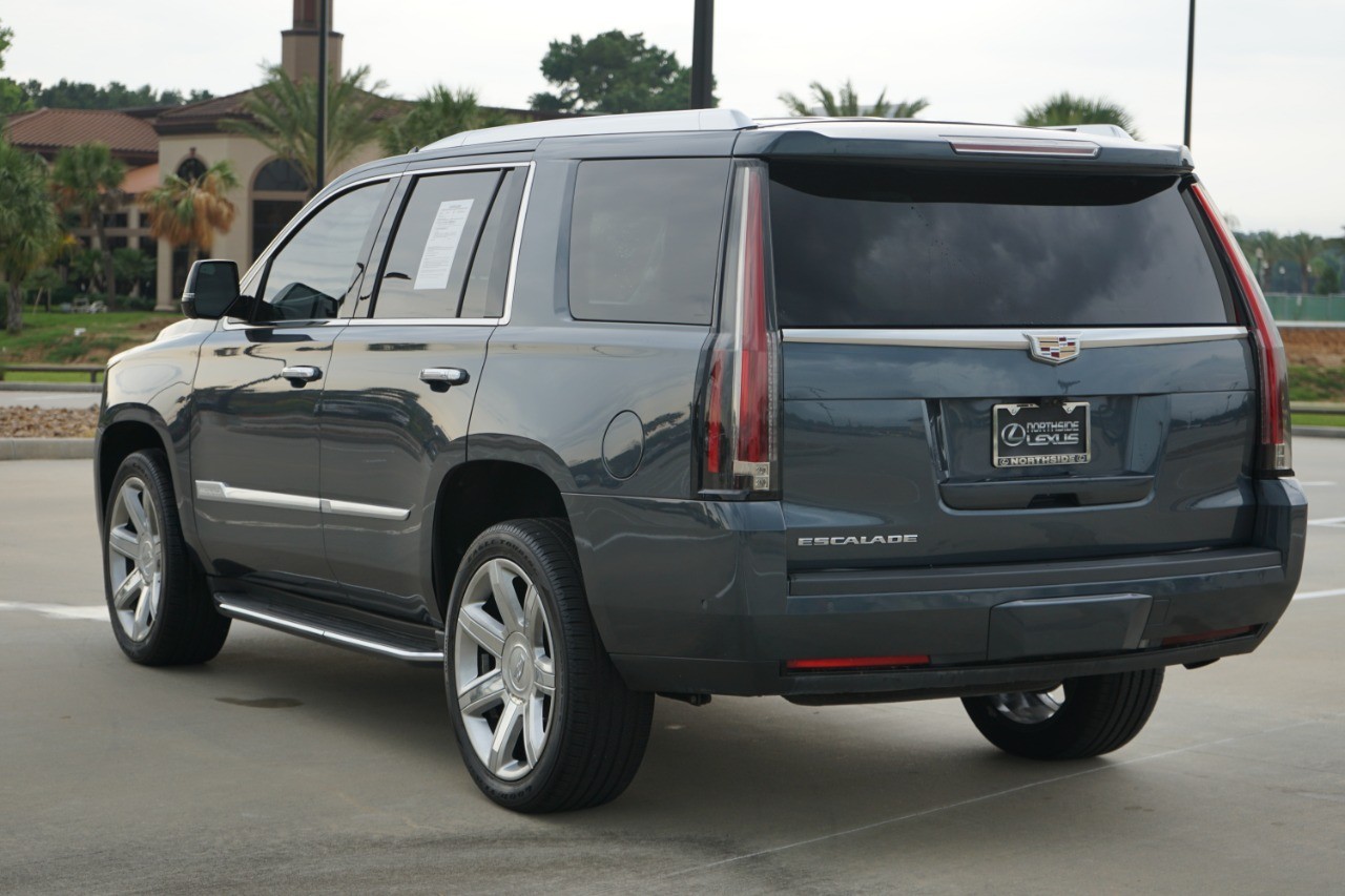 2020 Cadillac Escalade 4WD 4dr Premium Luxury photo